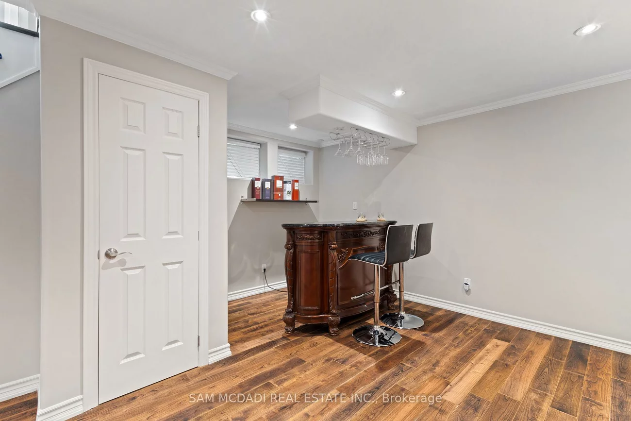 7174, Upton, Meadowvale Village, Mississauga