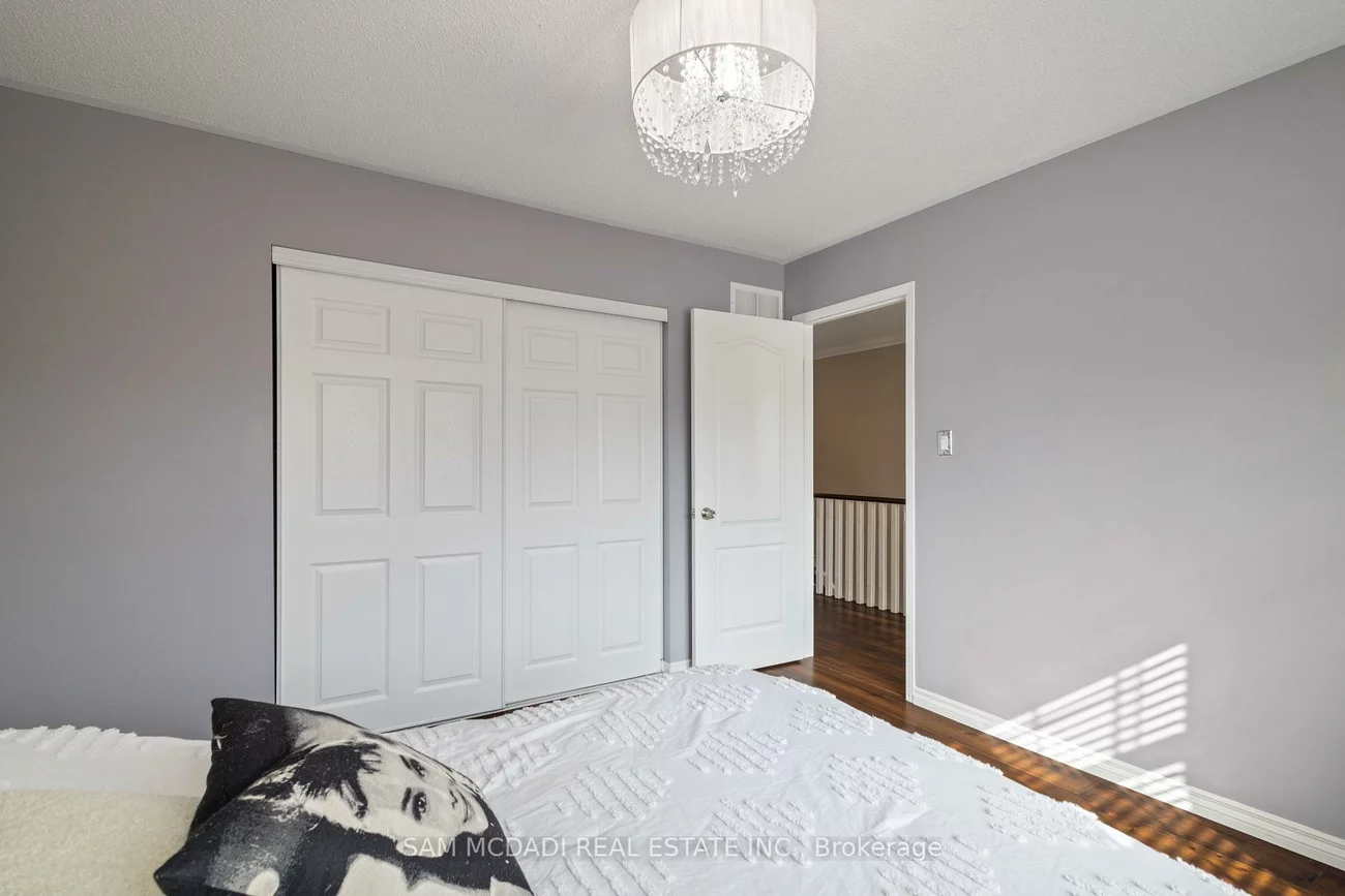 7174, Upton, Meadowvale Village, Mississauga