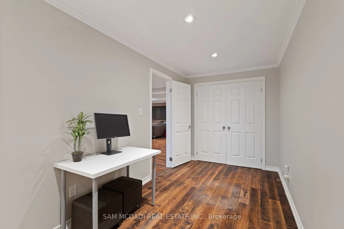 7174, Upton, Meadowvale Village, Mississauga
