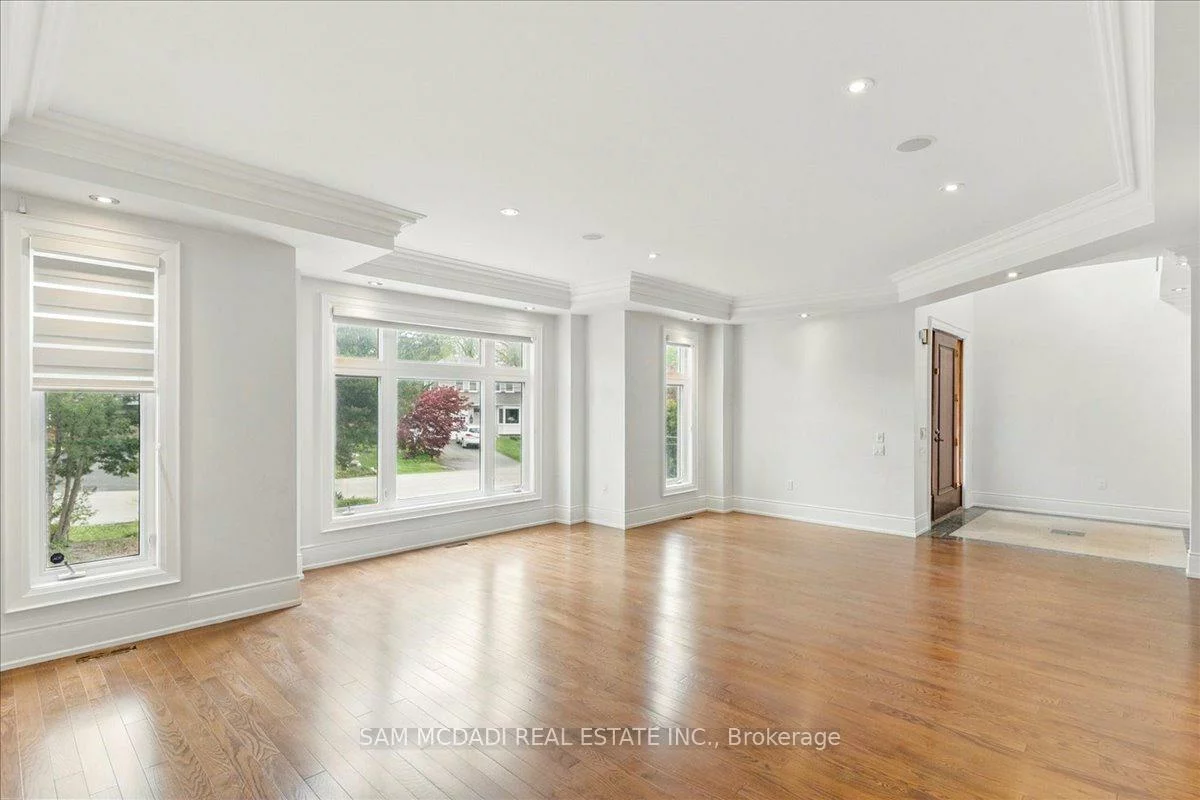 955, Albertson, Lorne Park, Mississauga