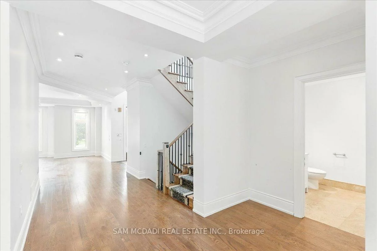 955, Albertson, Lorne Park, Mississauga