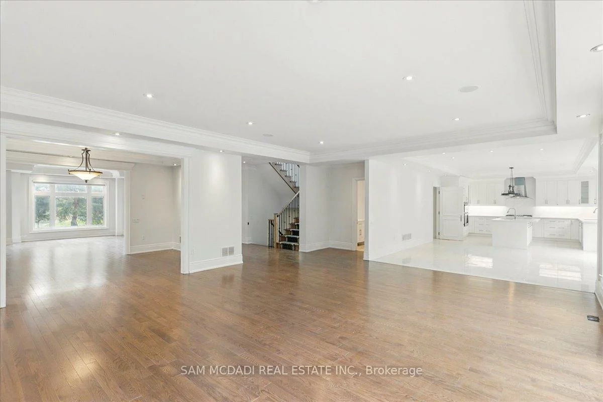 955, Albertson, Lorne Park, Mississauga