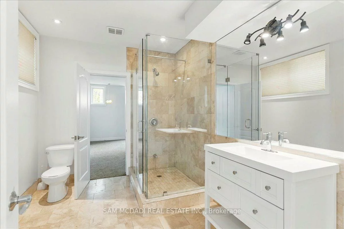 955, Albertson, Lorne Park, Mississauga