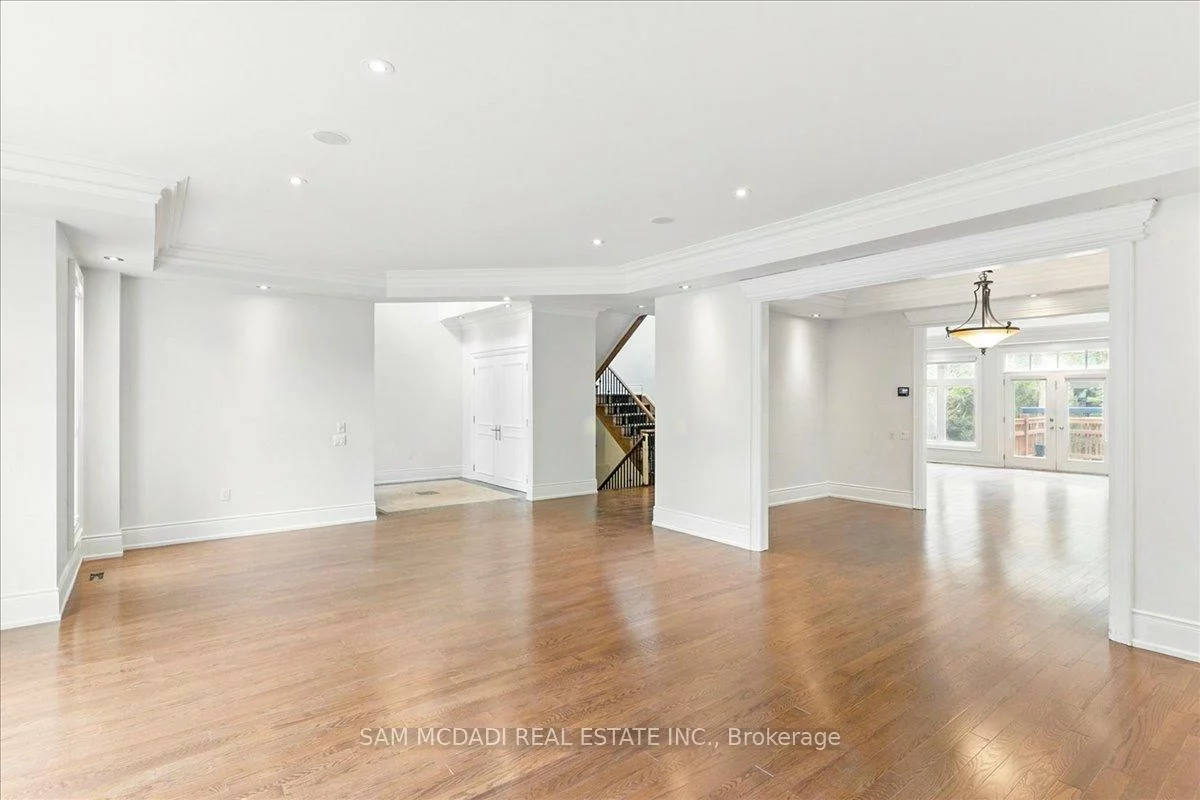 955, Albertson, Lorne Park, Mississauga