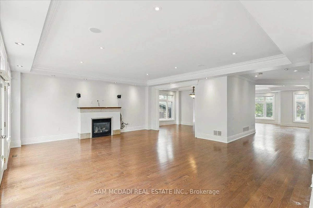 955, Albertson, Lorne Park, Mississauga