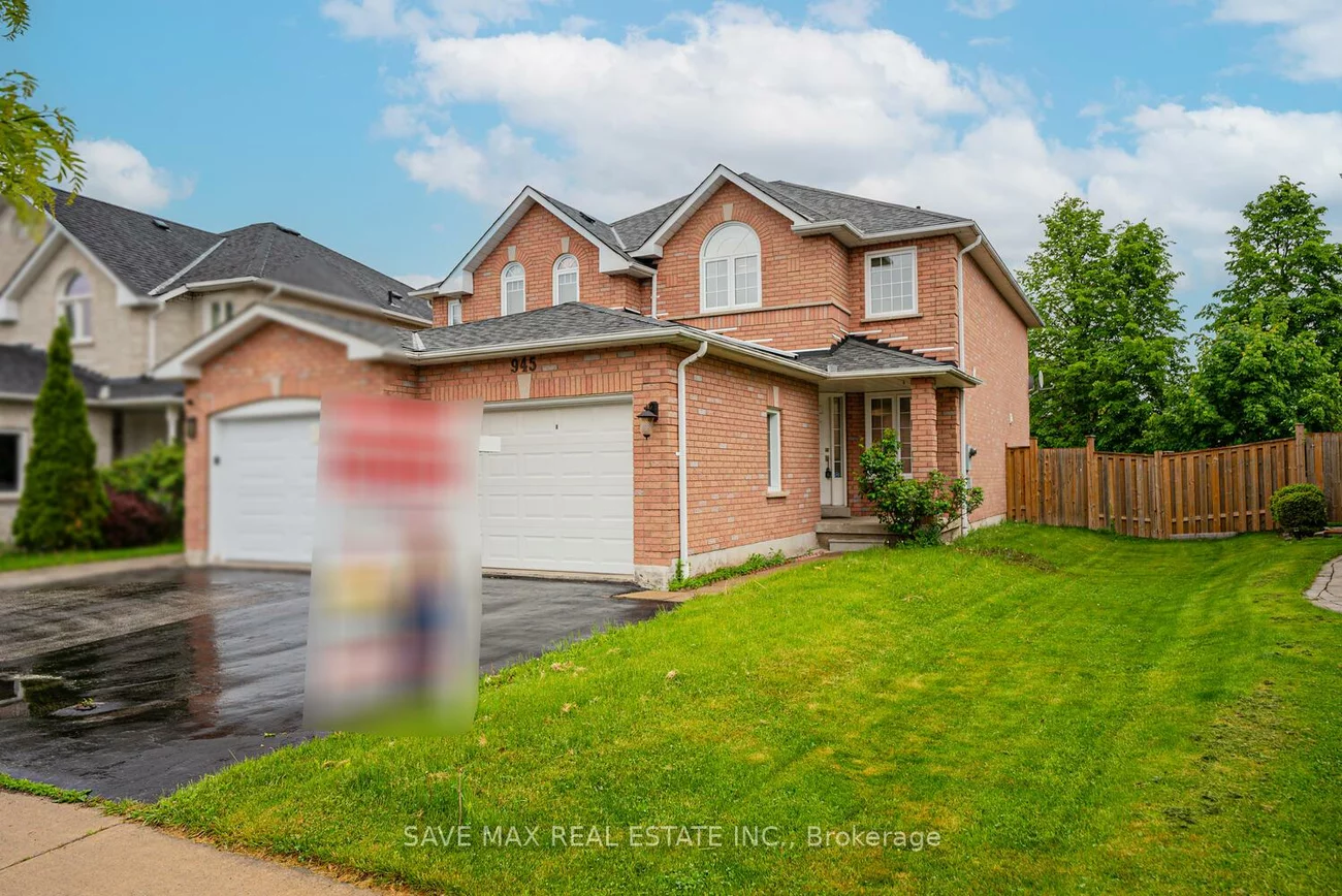 945, AppleCroft, East Credit, Mississauga