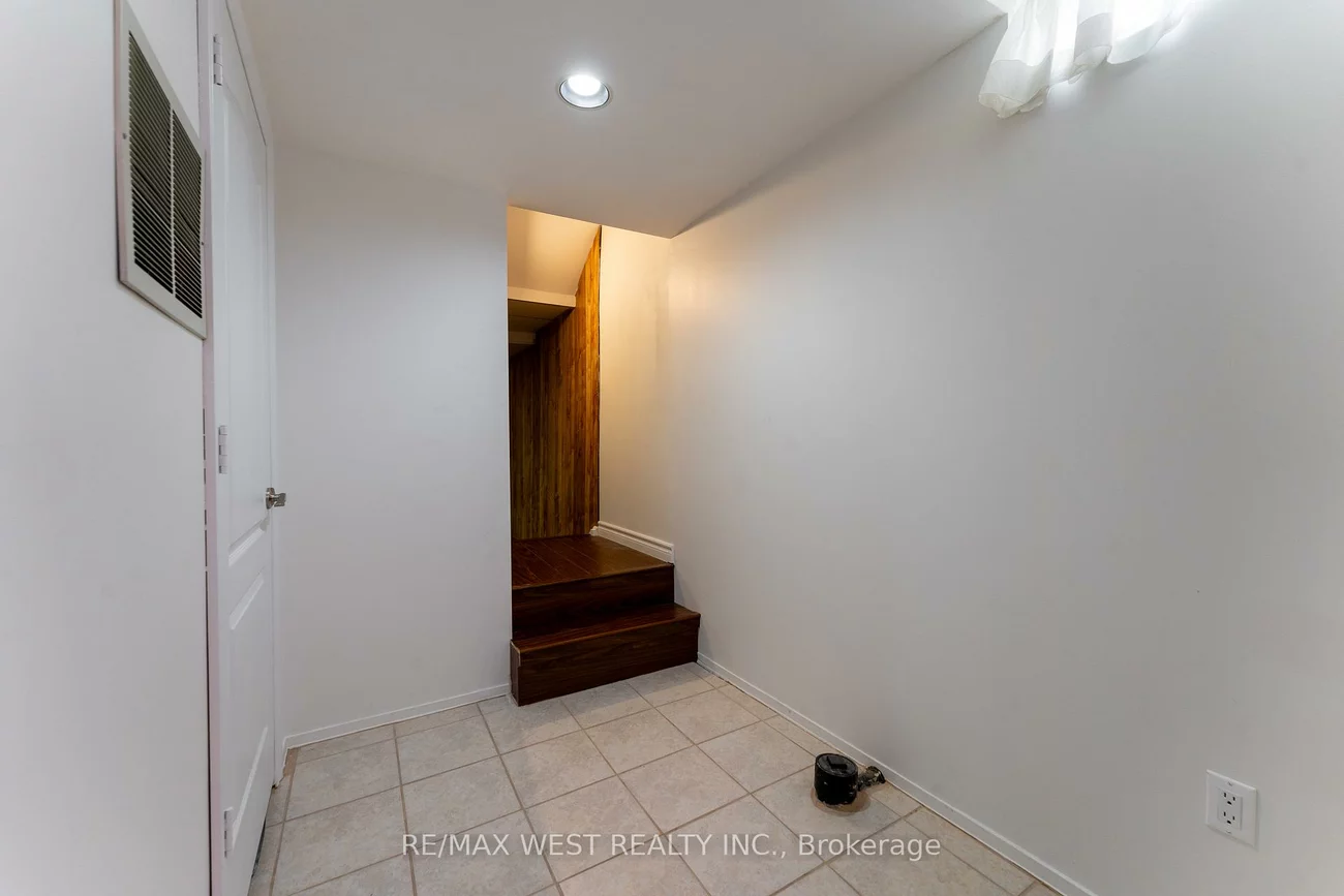 991, Mannington, Rathwood, Mississauga