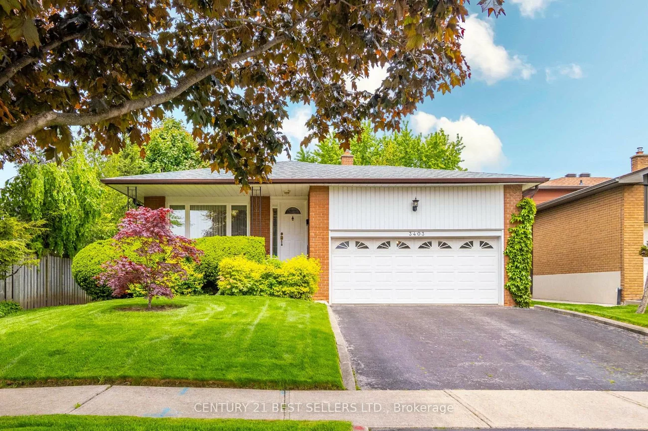 3403, Juanita, Mississauga Valleys, Mississauga