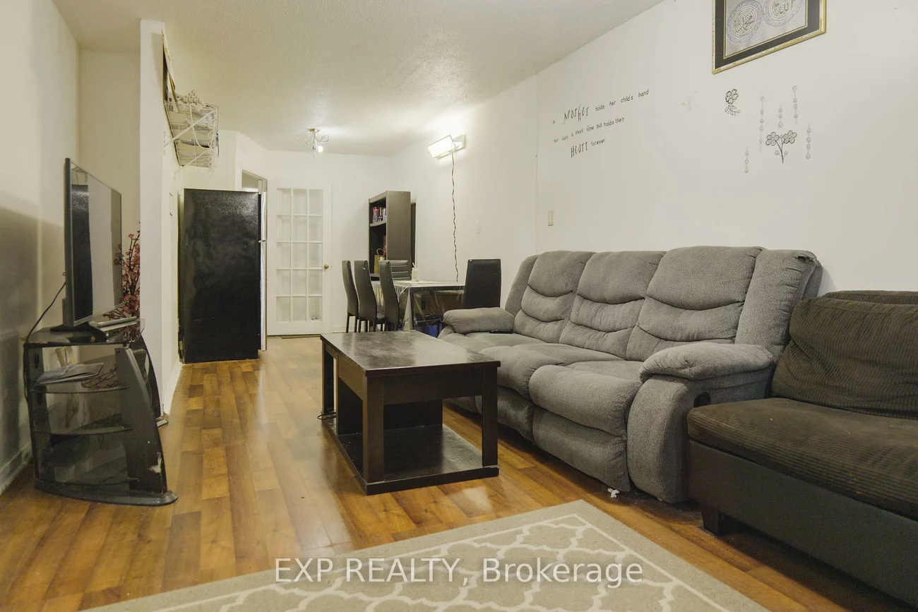 7335, Darcel, Malton, Mississauga