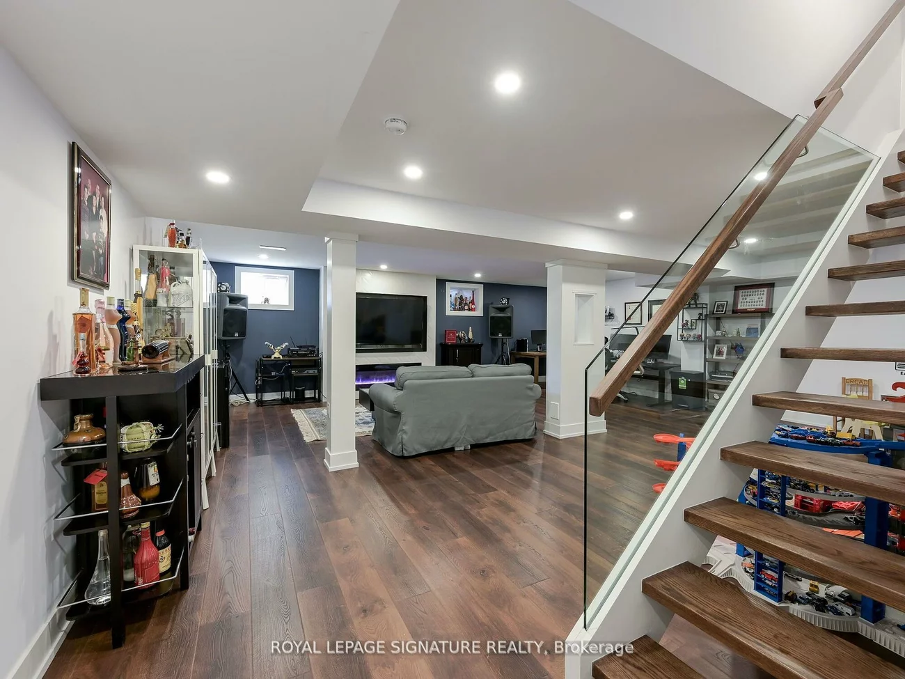 281, McGill, Cooksville, Mississauga