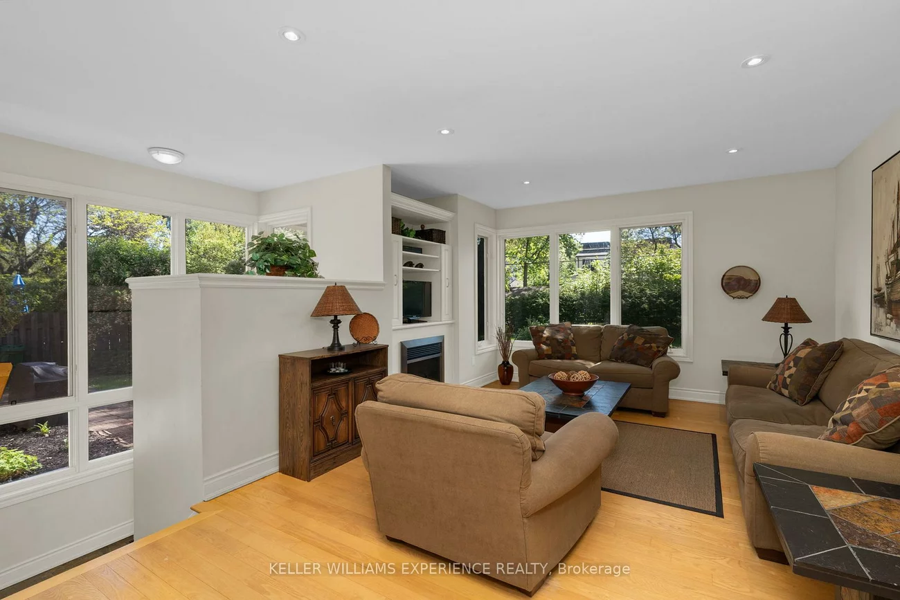 1202, Greening, Lakeview, Mississauga