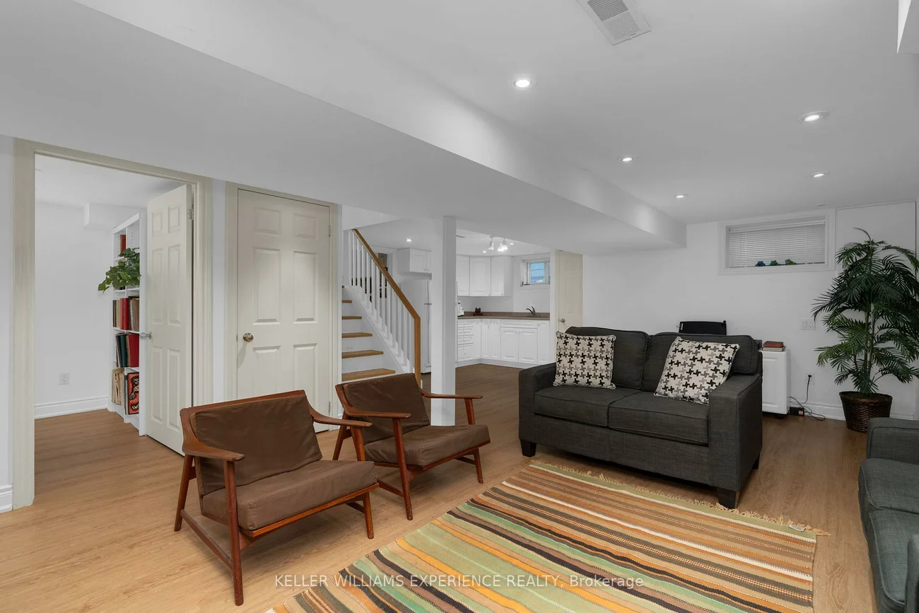1202, Greening, Lakeview, Mississauga