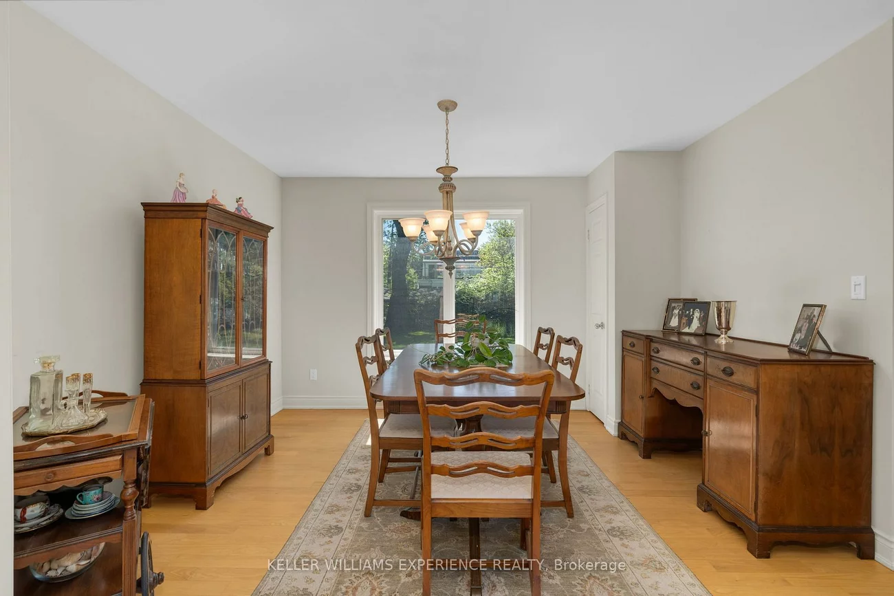1202, Greening, Lakeview, Mississauga
