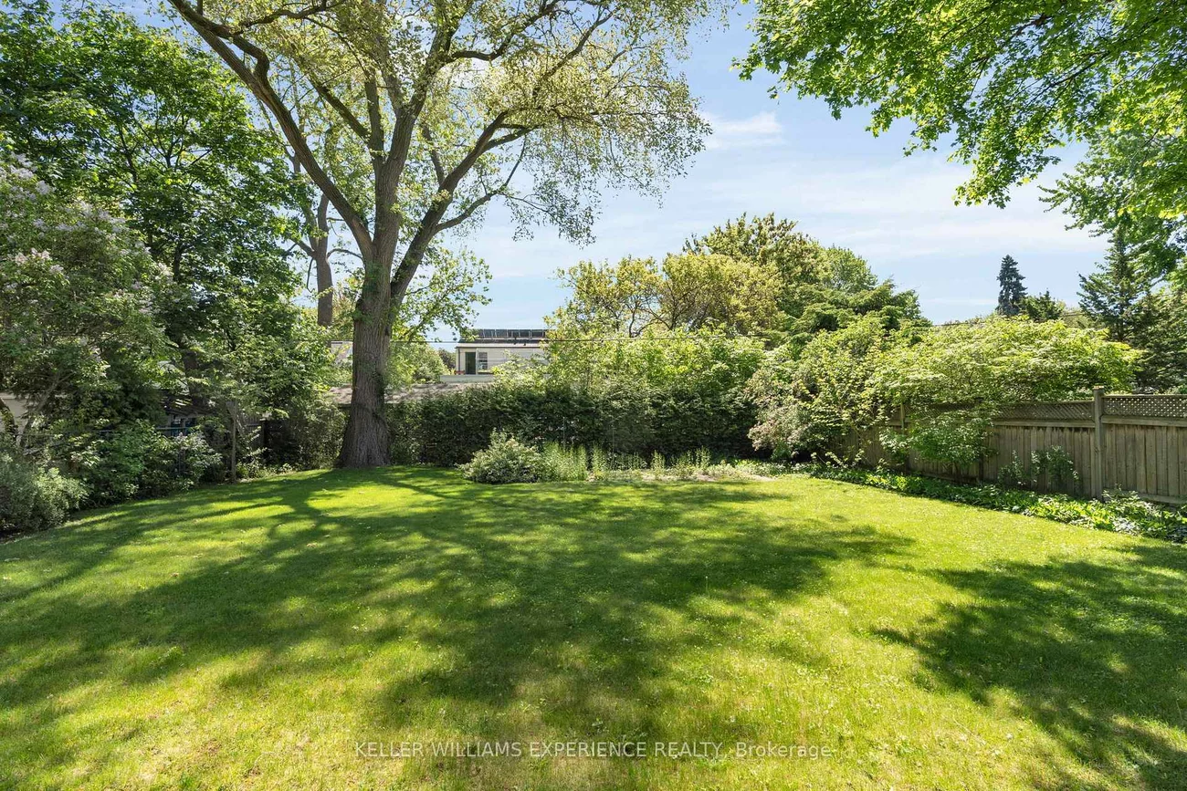 1202, Greening, Lakeview, Mississauga