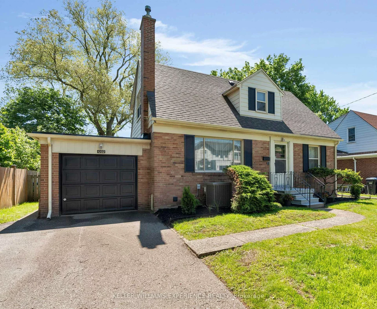 1202, Greening, Lakeview, Mississauga