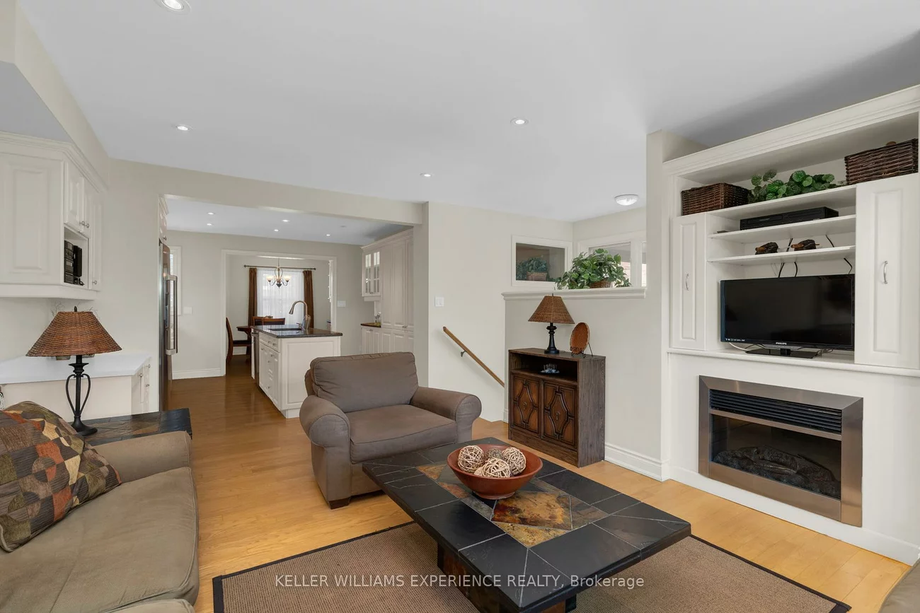 1202, Greening, Lakeview, Mississauga