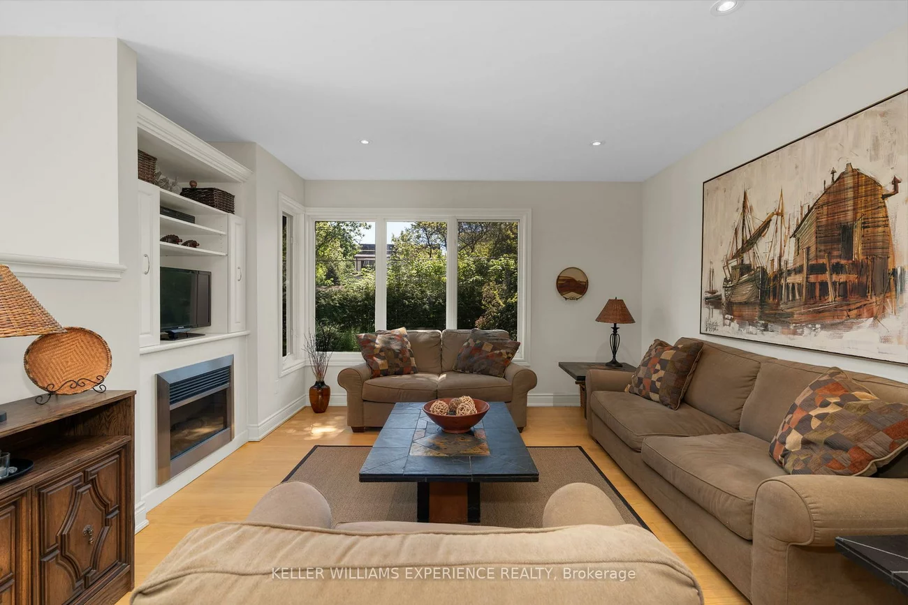 1202, Greening, Lakeview, Mississauga