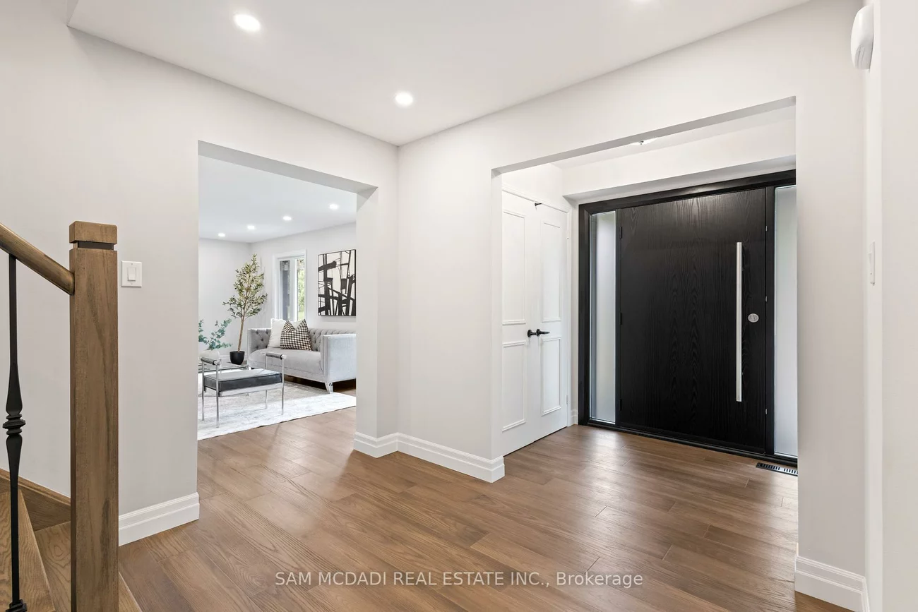 2535, Robin, Sheridan, Mississauga