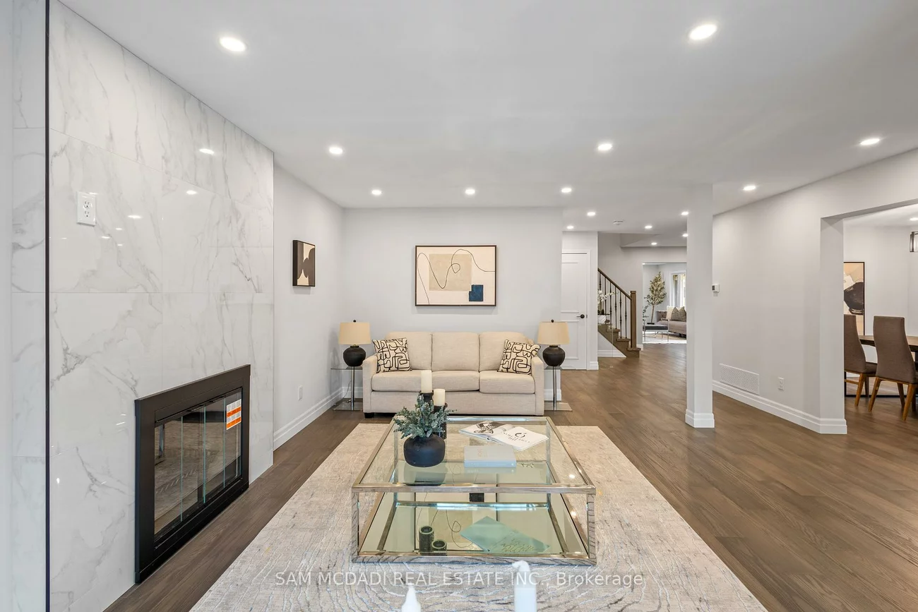 2535, Robin, Sheridan, Mississauga