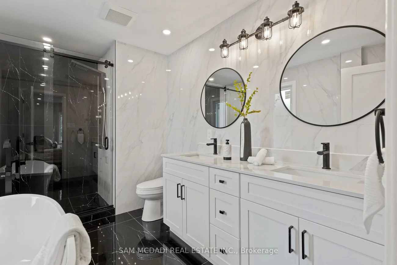 2535, Robin, Sheridan, Mississauga