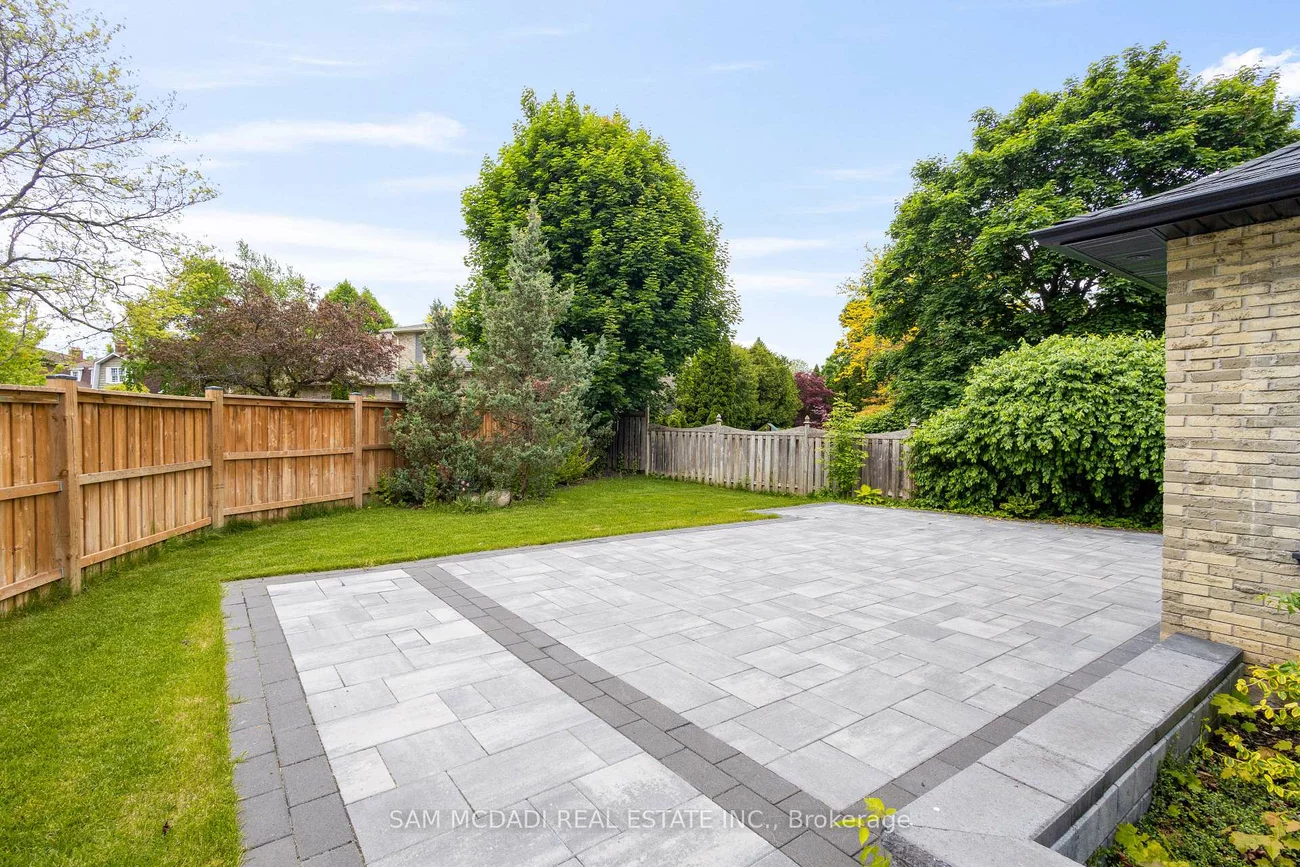 2535, Robin, Sheridan, Mississauga