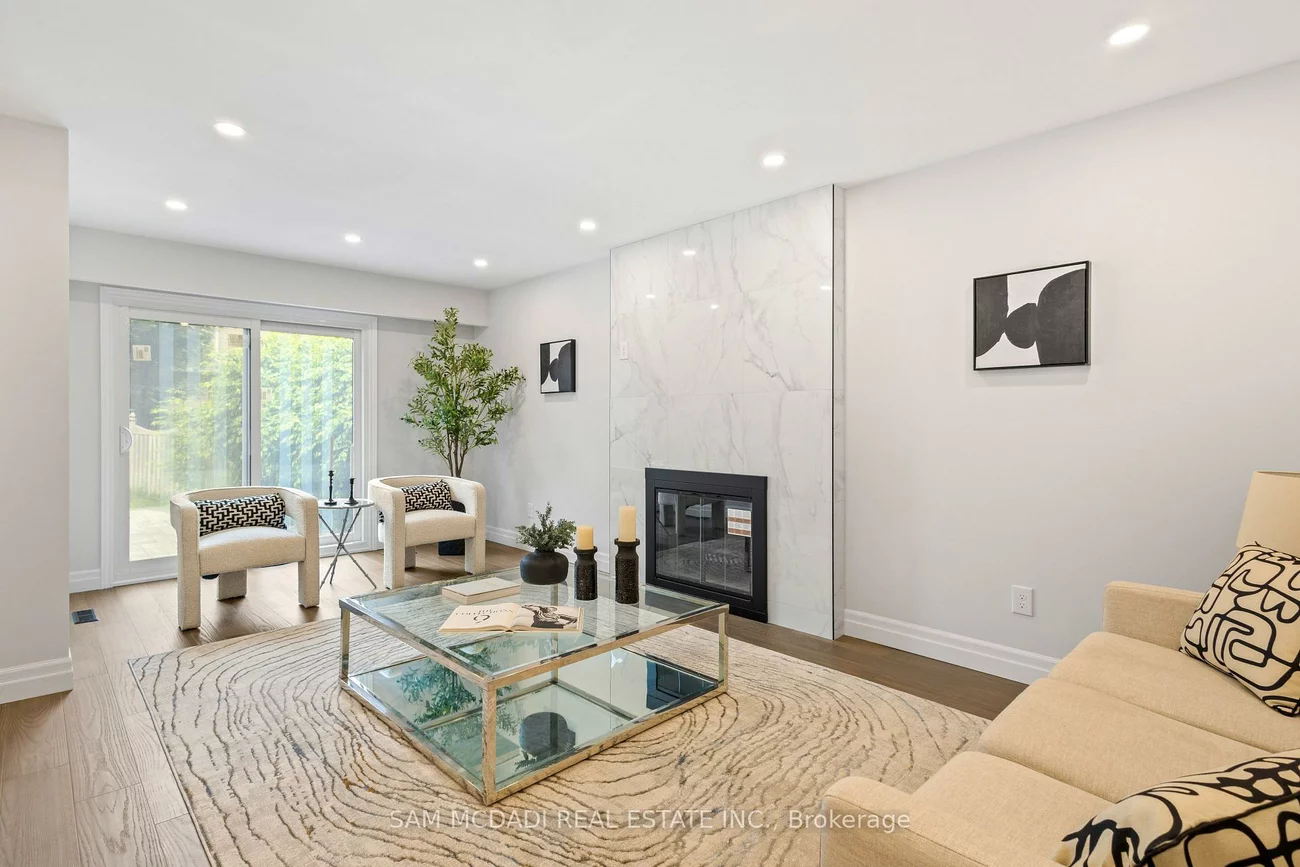 2535, Robin, Sheridan, Mississauga