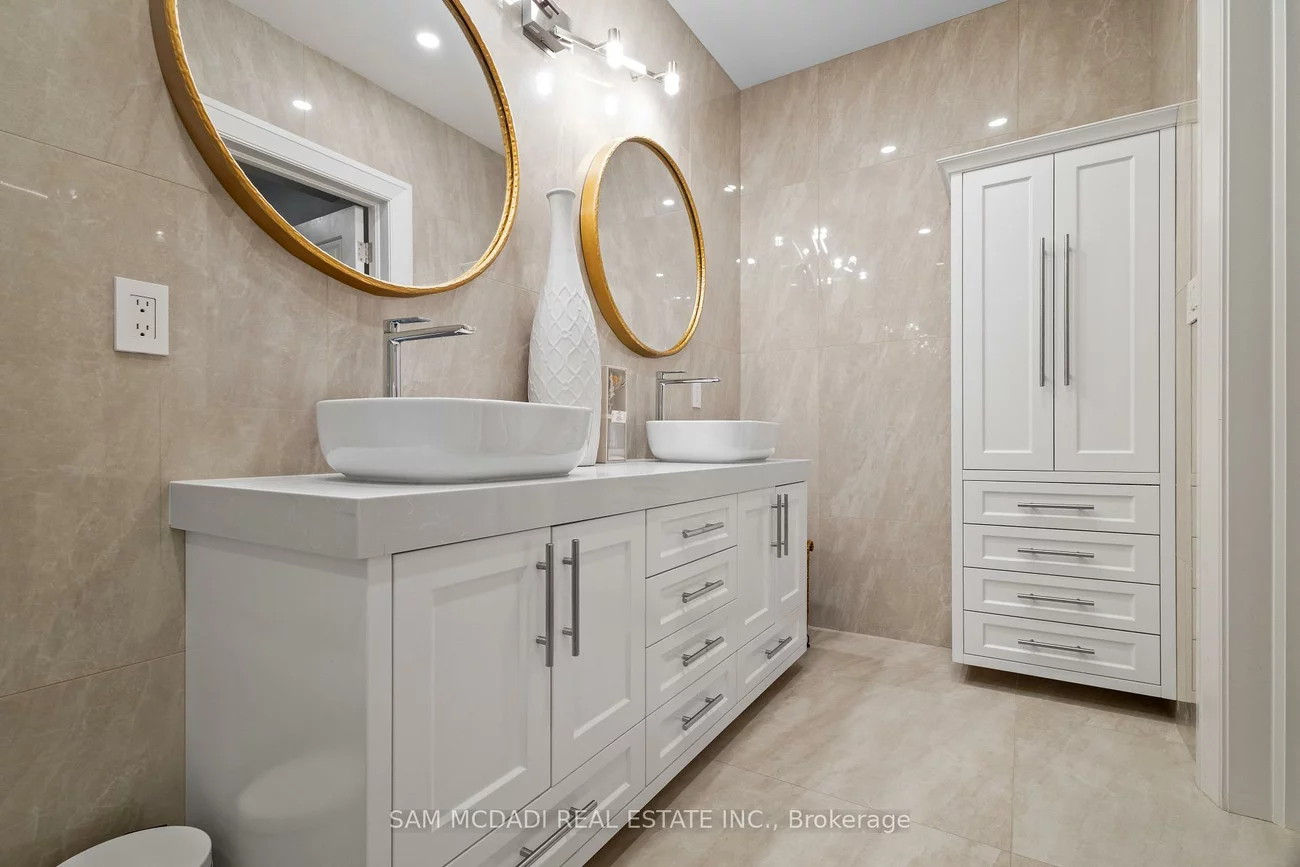 539, Old Poplar, Clarkson, Mississauga