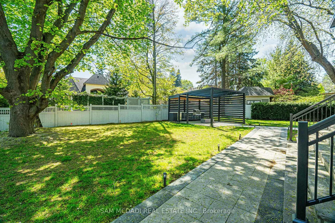 540, Bob O Link, Clarkson, Mississauga