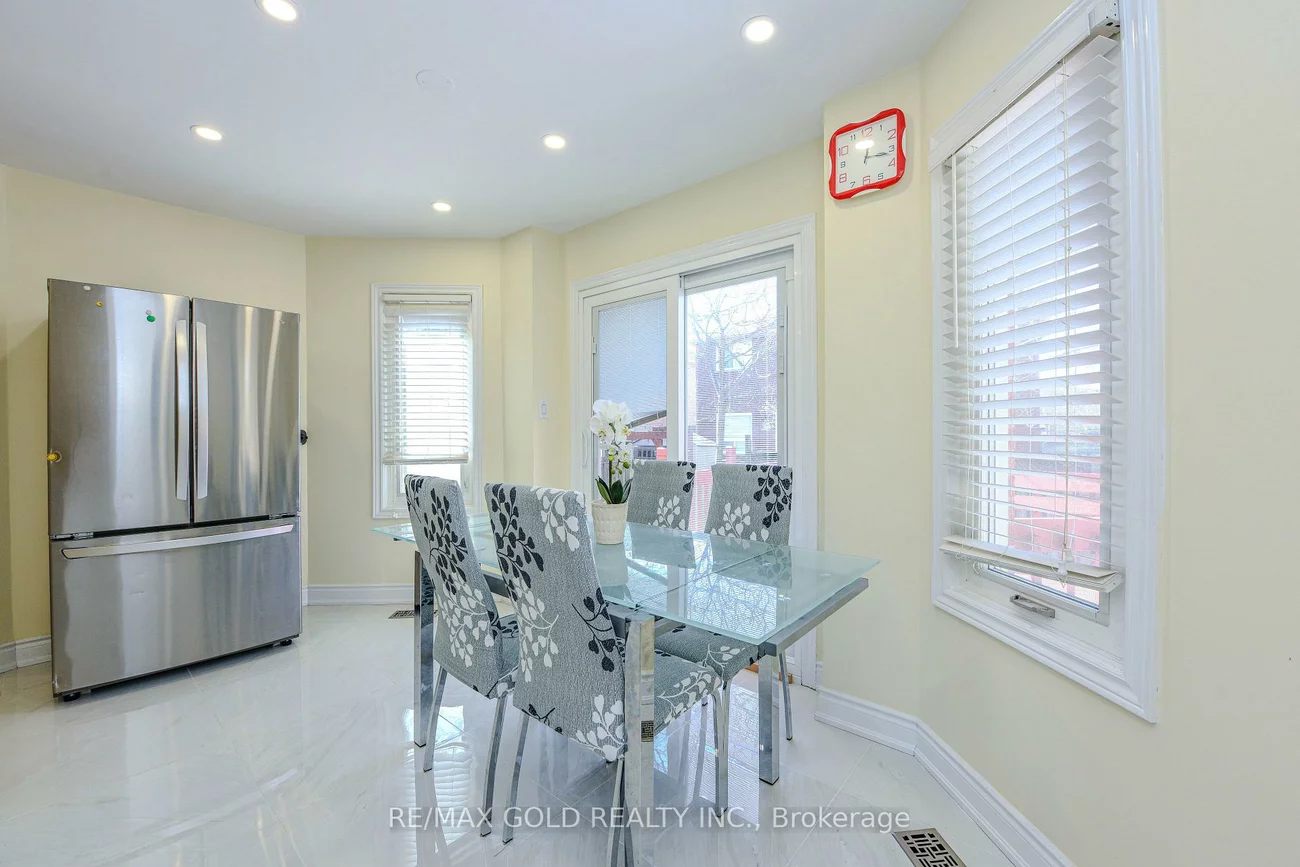 6828, Gracefield, Lisgar, Mississauga