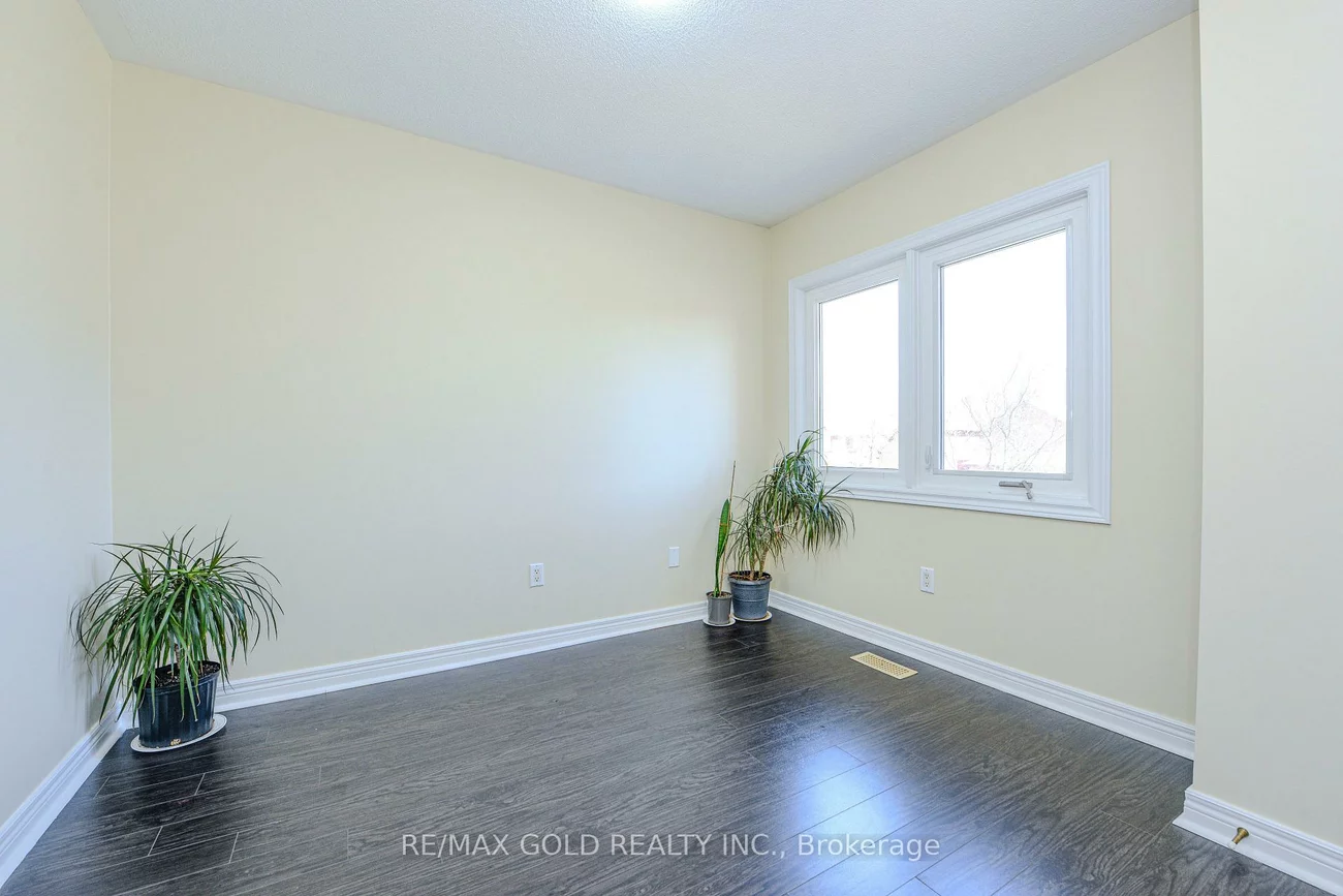 6828, Gracefield, Lisgar, Mississauga