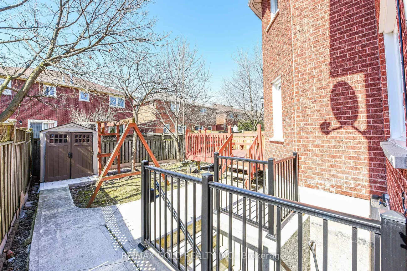 6828, Gracefield, Lisgar, Mississauga