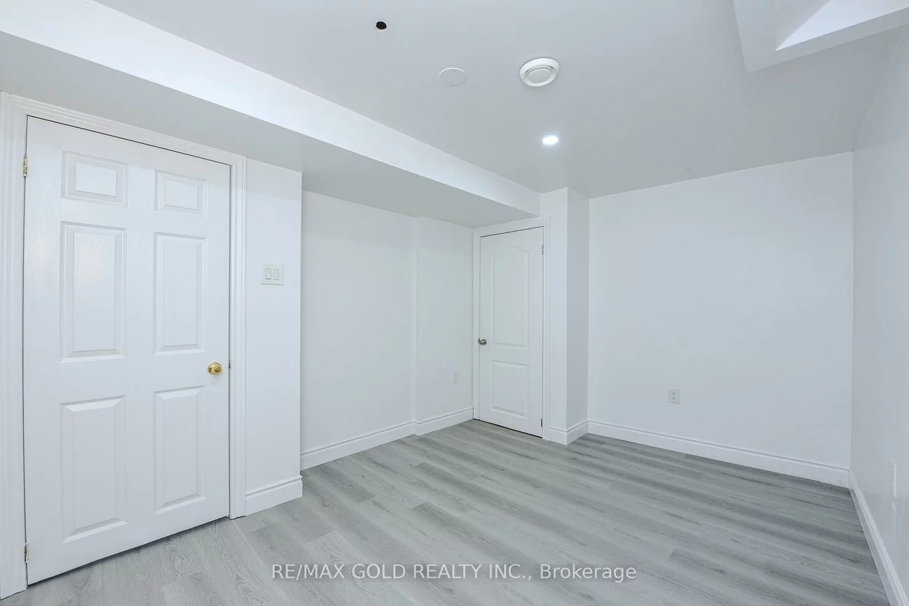 6828, Gracefield, Lisgar, Mississauga
