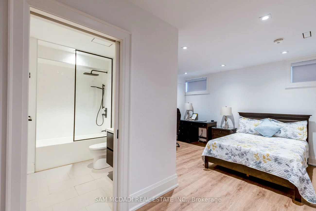 1390, Meadow Green, Lorne Park, Mississauga