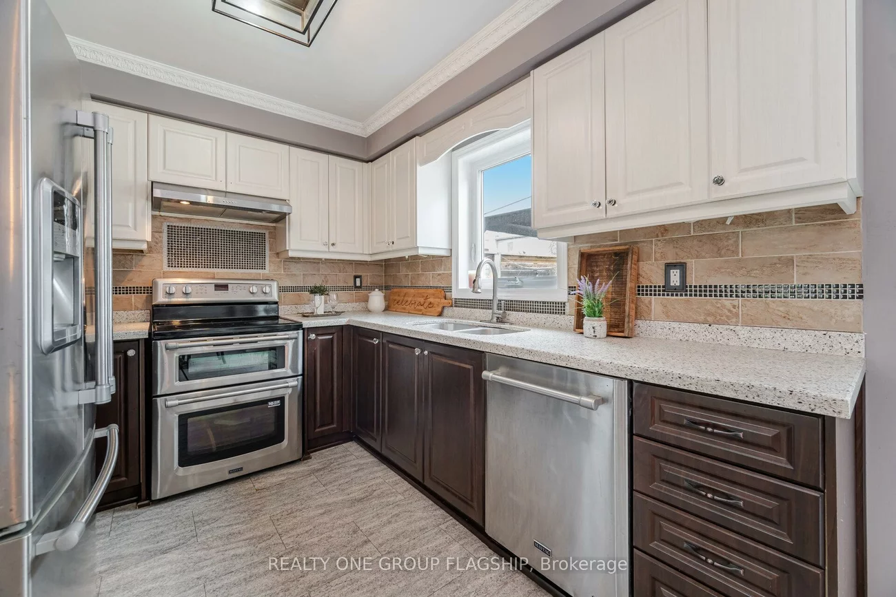 7267, Windbreak, Meadowvale, Mississauga