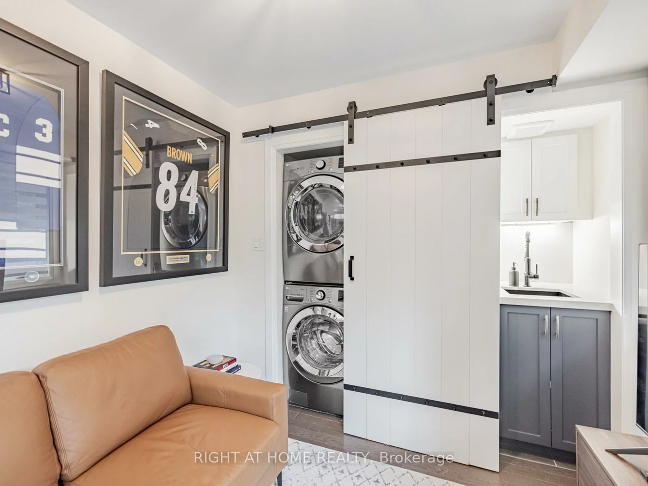 1800, Mitoff, Rathwood, Mississauga