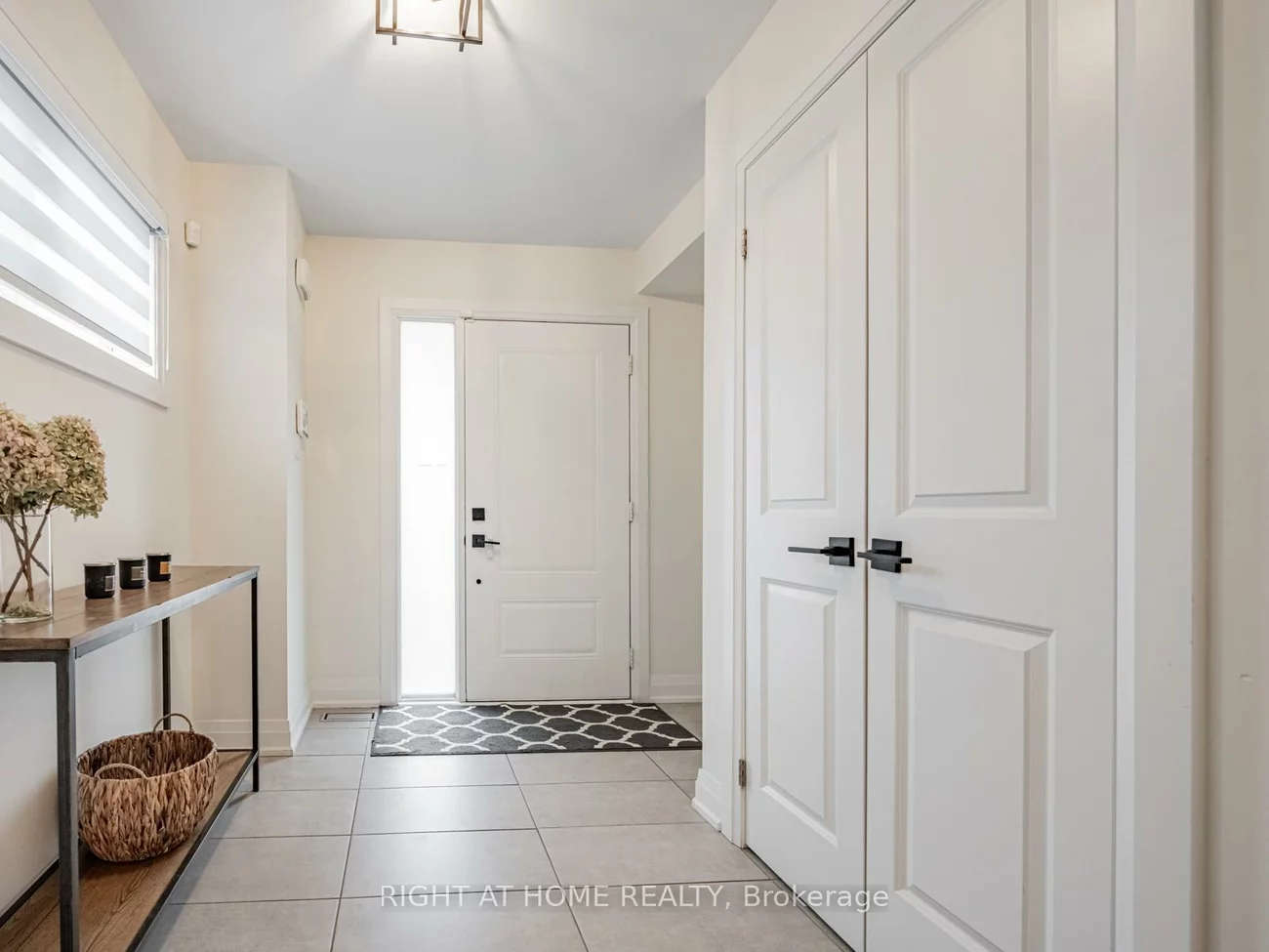 1800, Mitoff, Rathwood, Mississauga
