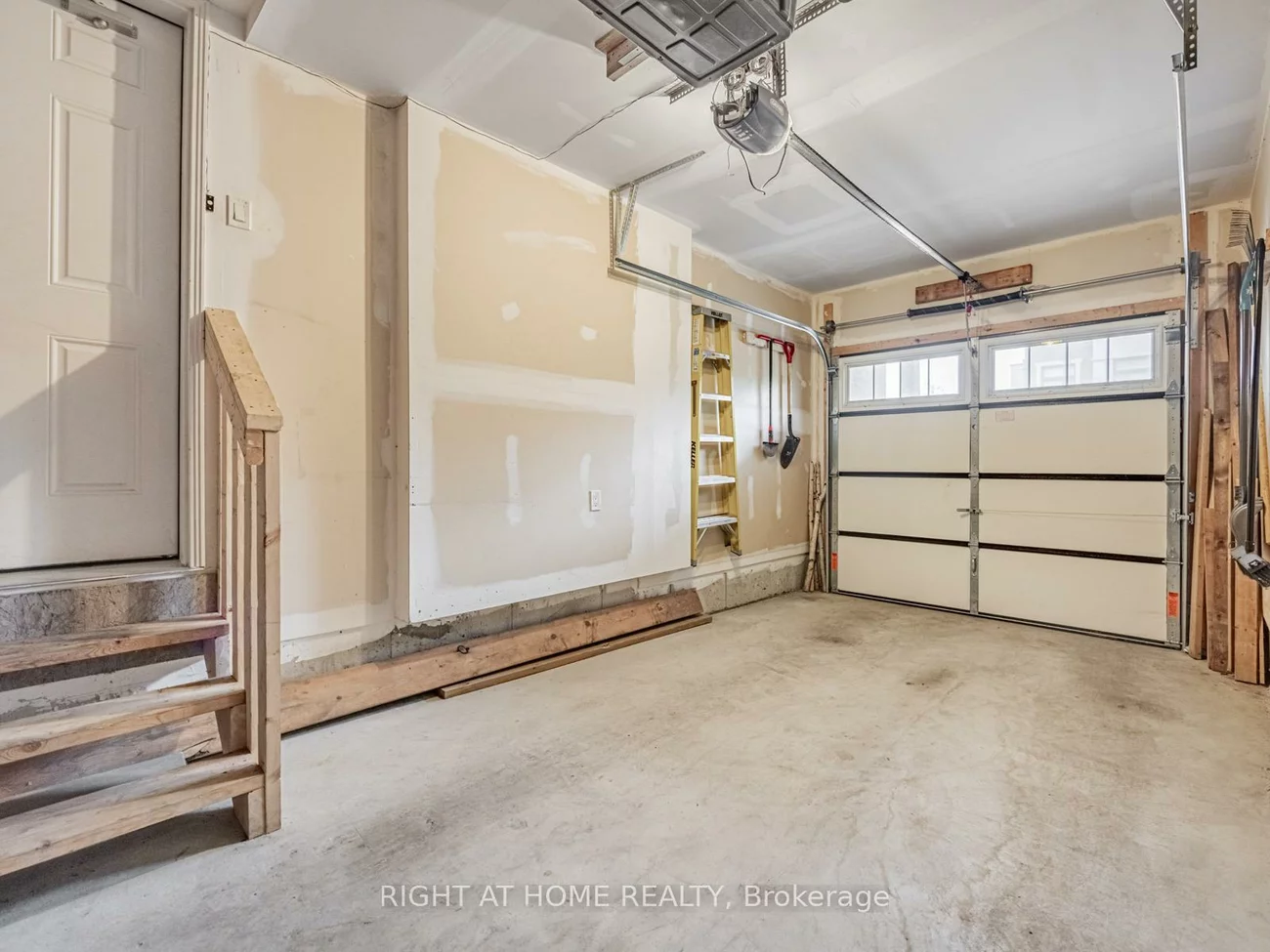 1800, Mitoff, Rathwood, Mississauga