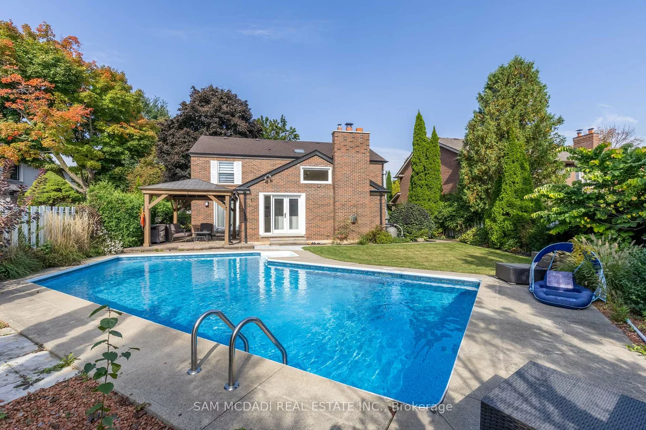 1882, Sherwood Forrest, Sheridan, Mississauga