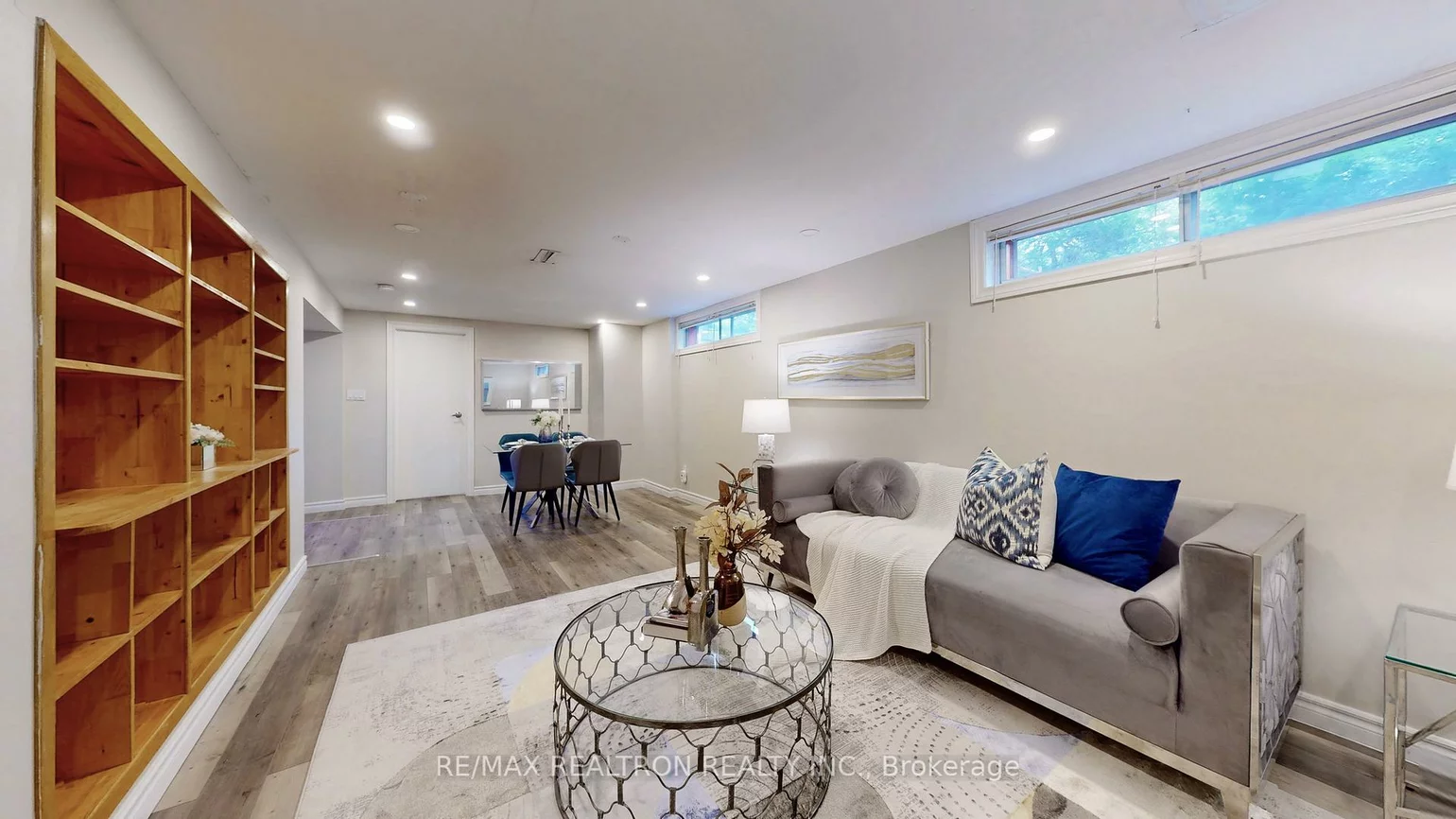 1599, Lewisham, Clarkson, Mississauga