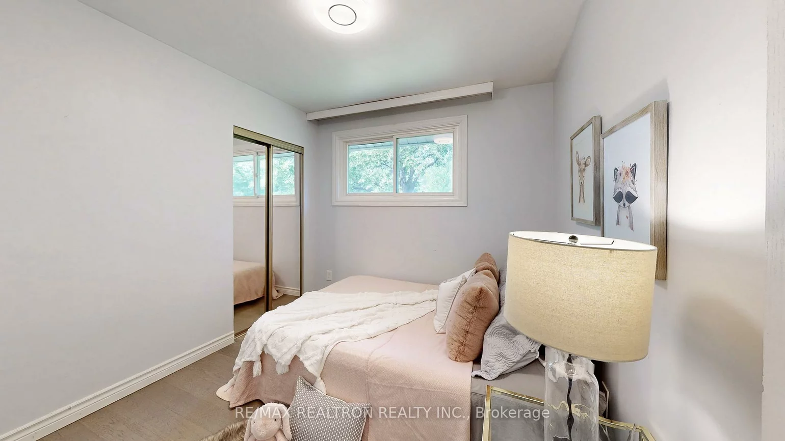 1599, Lewisham, Clarkson, Mississauga