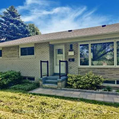 1599, Lewisham, Clarkson, Mississauga