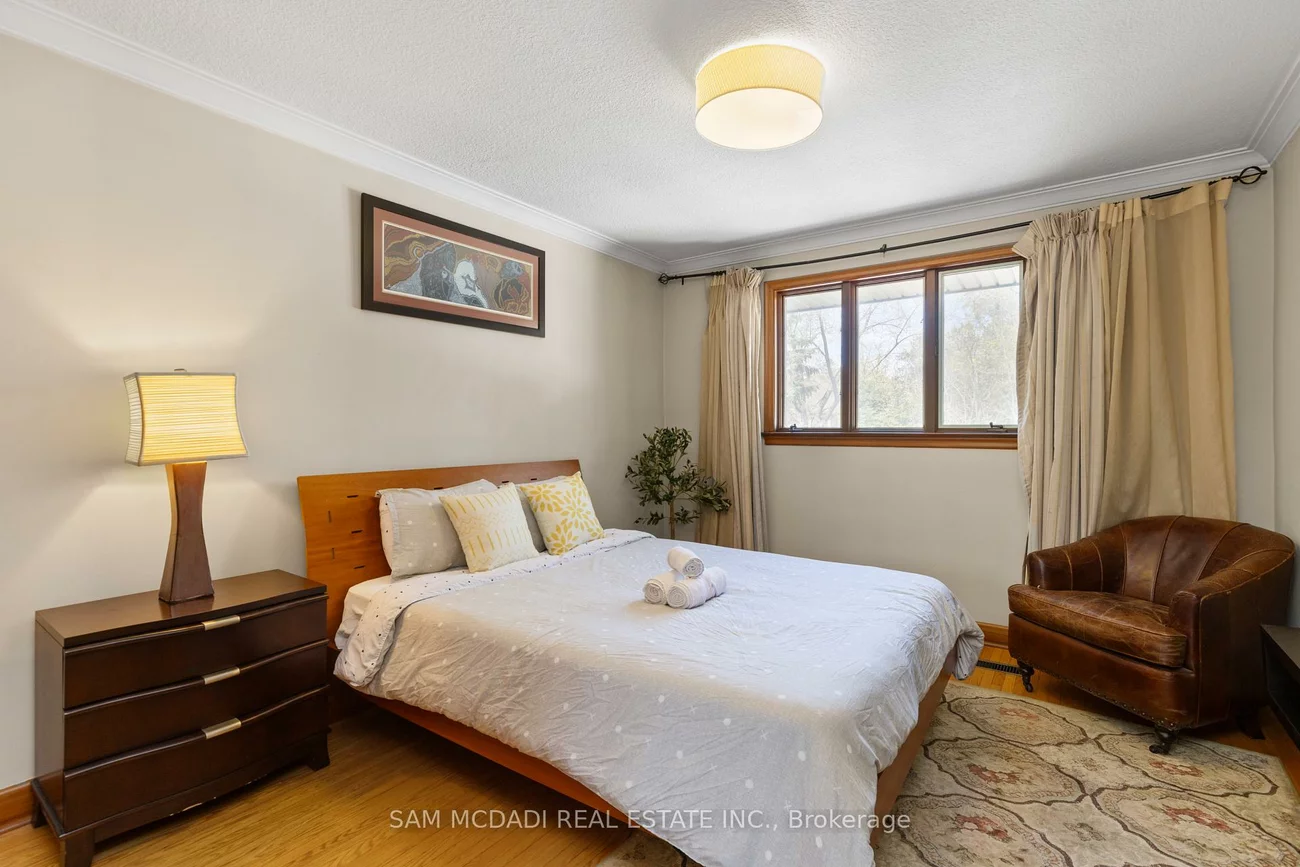 1333, Wateska, Lorne Park, Mississauga