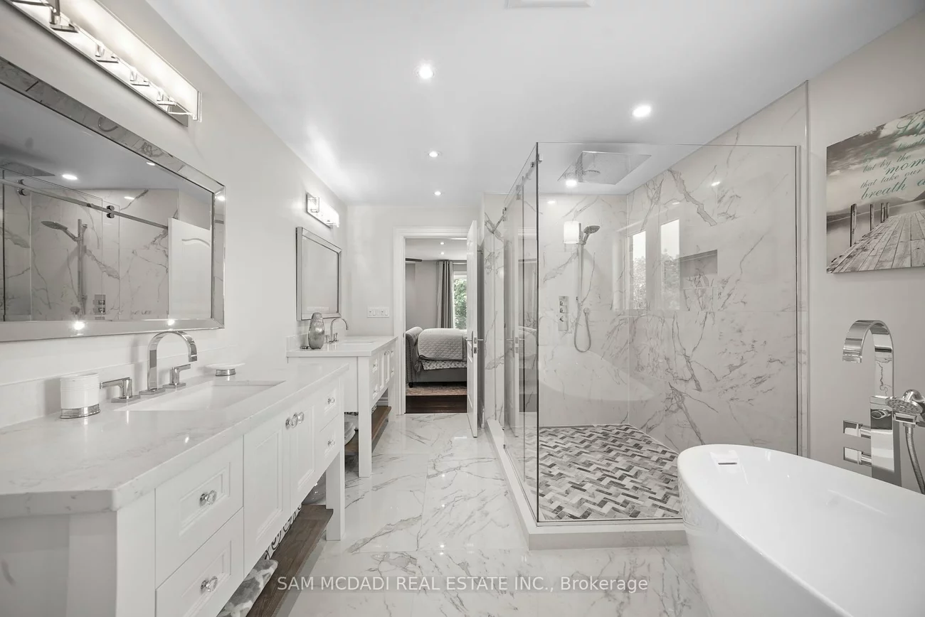 956, Sombrero, Meadowvale Village, Mississauga