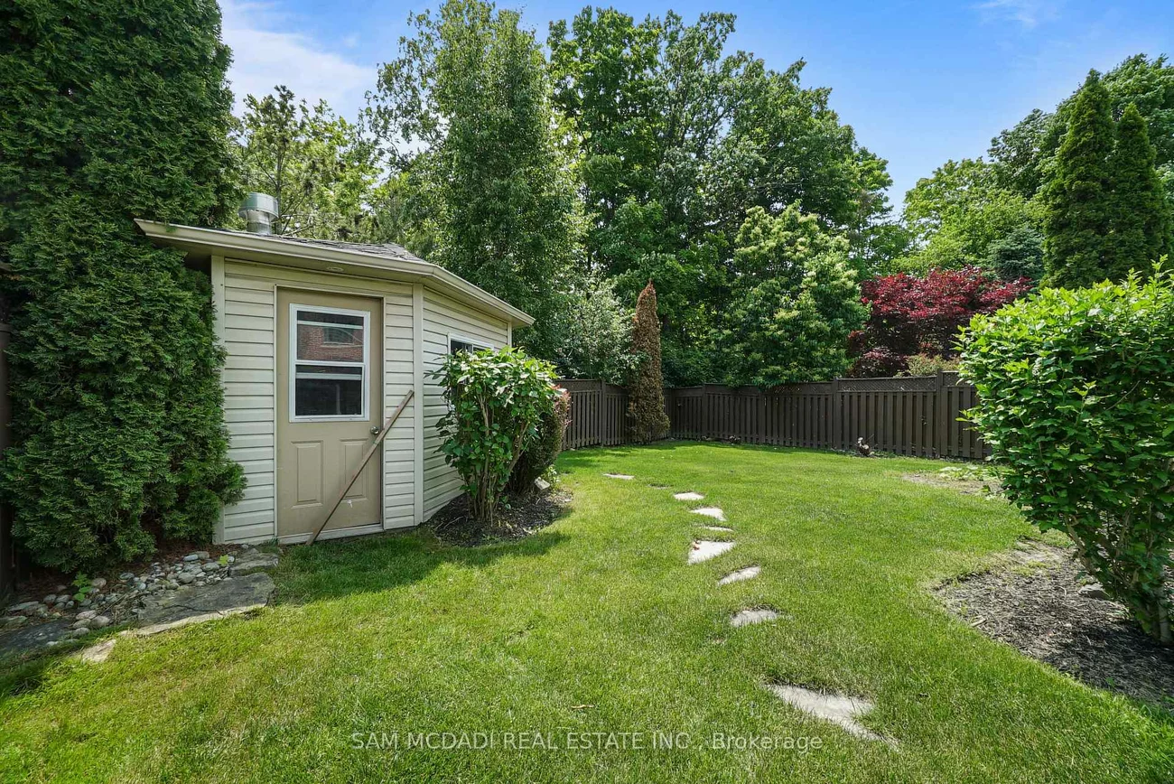956, Sombrero, Meadowvale Village, Mississauga