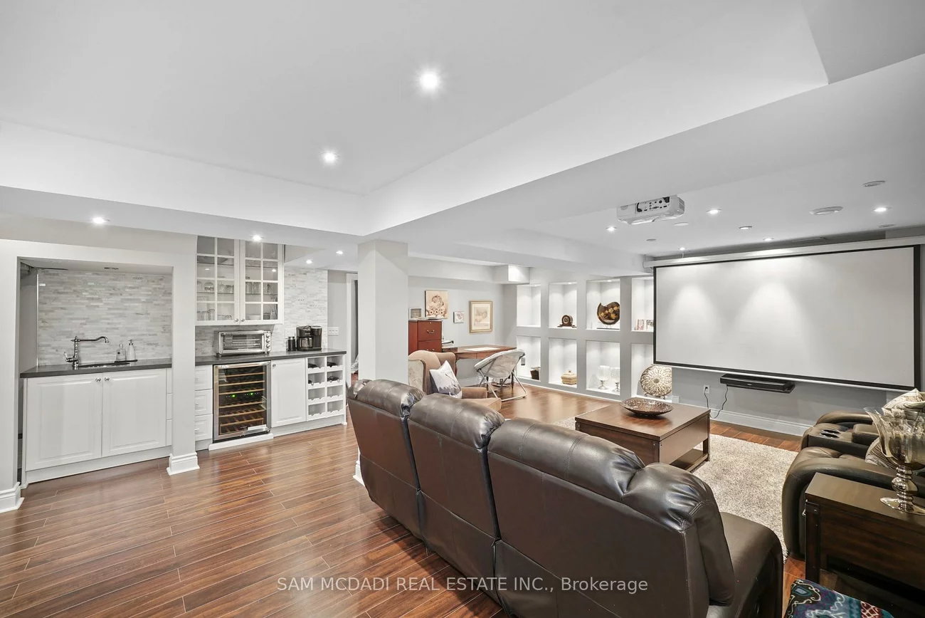 956, Sombrero, Meadowvale Village, Mississauga