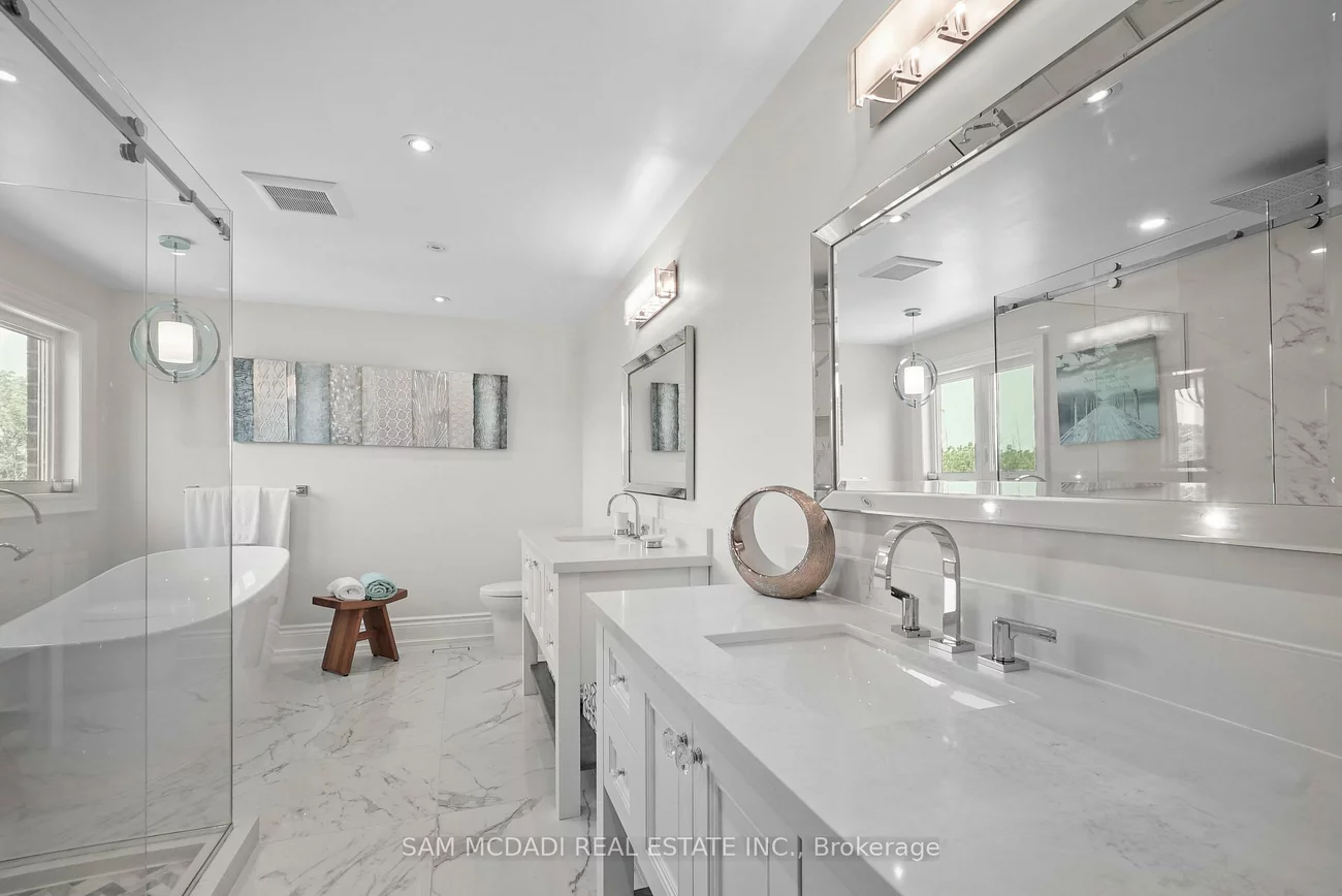 956, Sombrero, Meadowvale Village, Mississauga