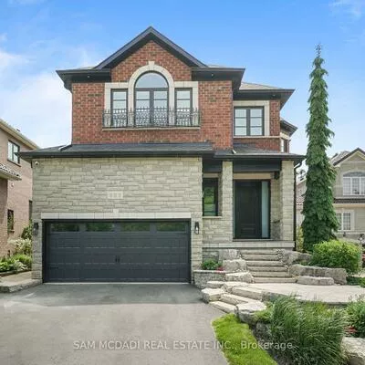 956, Sombrero, Meadowvale Village, Mississauga