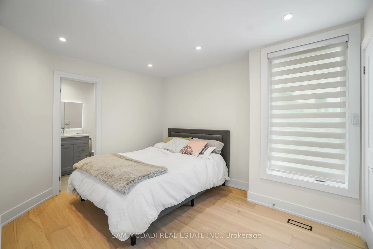 1036, Enola, Lakeview, Mississauga