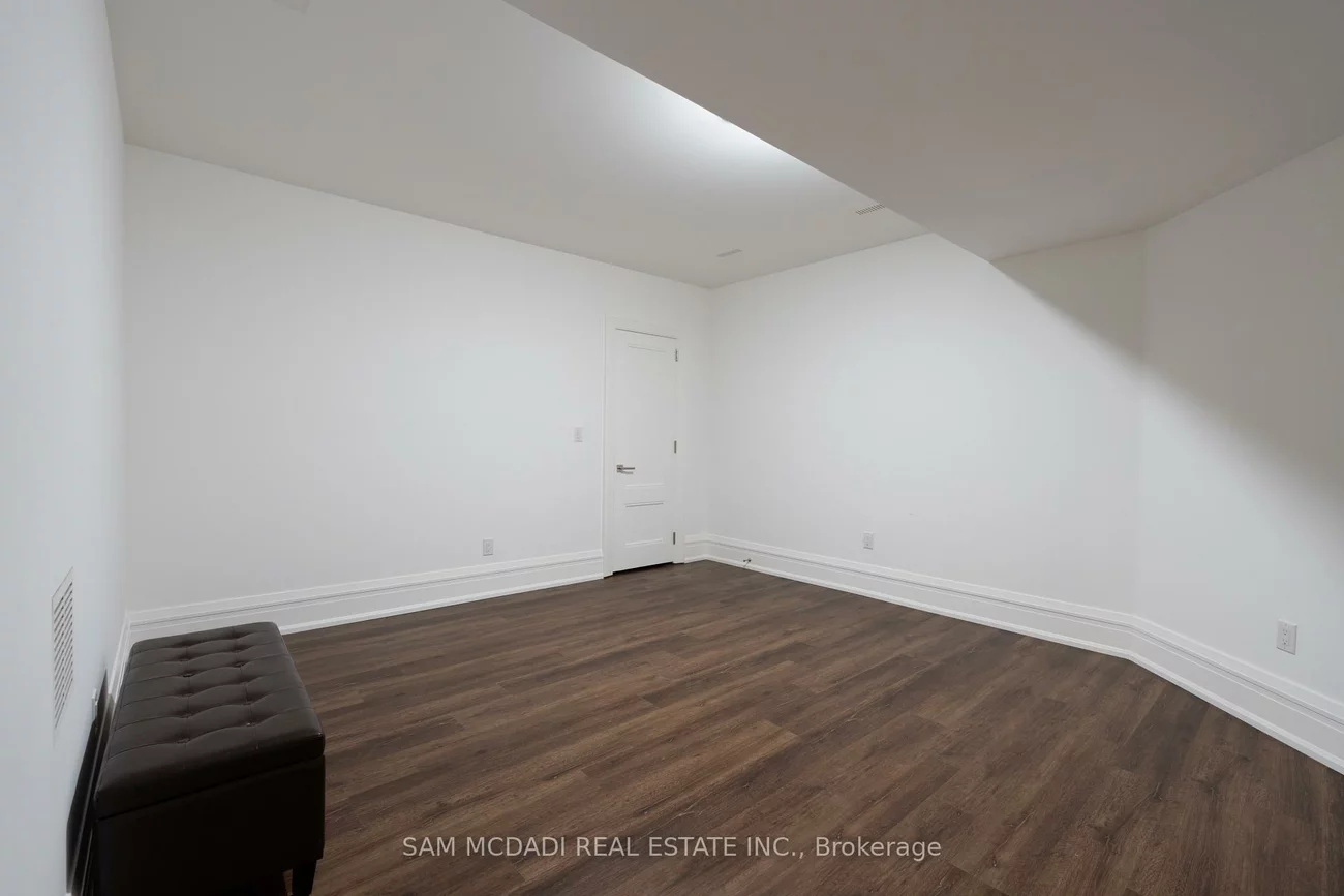 2554, Liruma, Sheridan, Mississauga