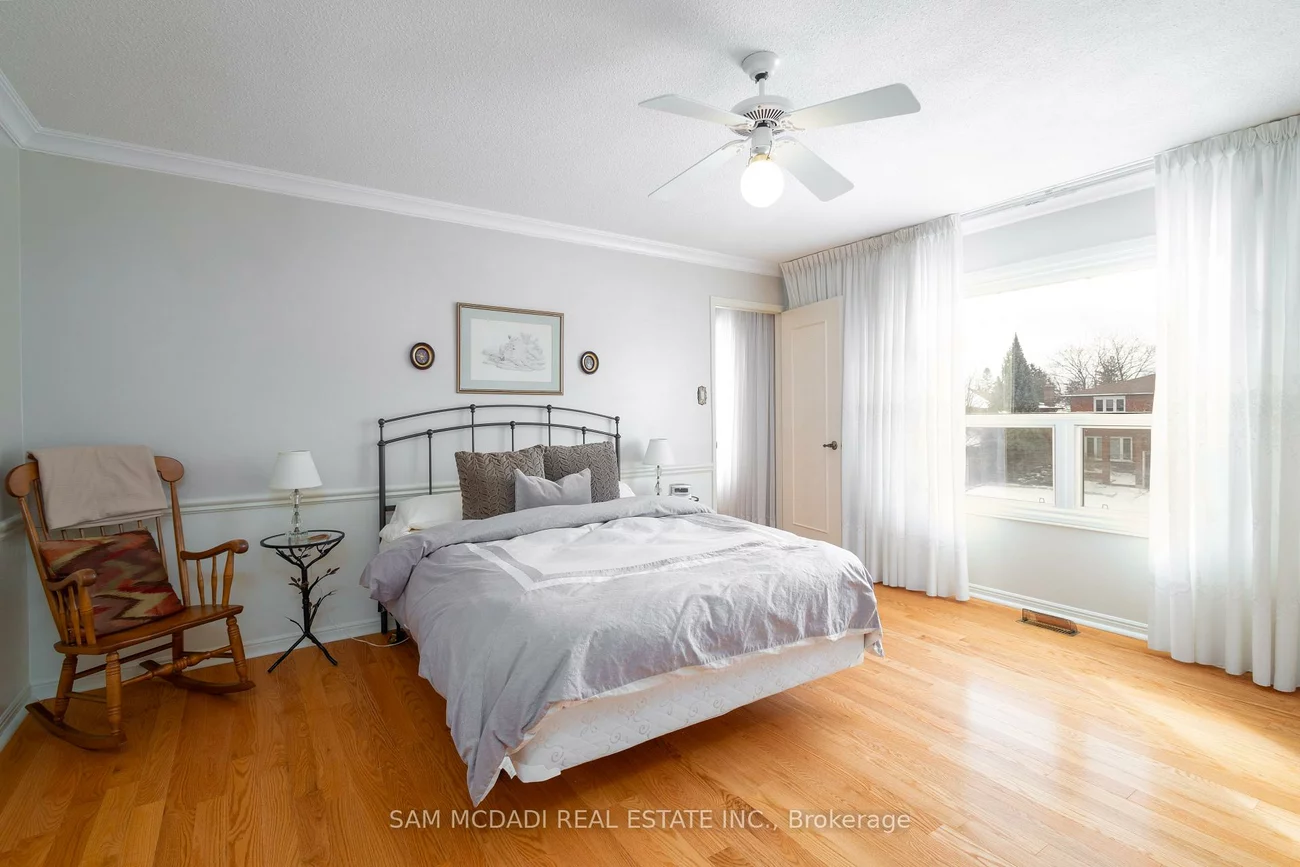 2529, Claymore, Erindale, Mississauga